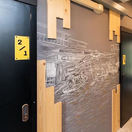 Lobsuek Hostel Бангкок Экстерьер фото