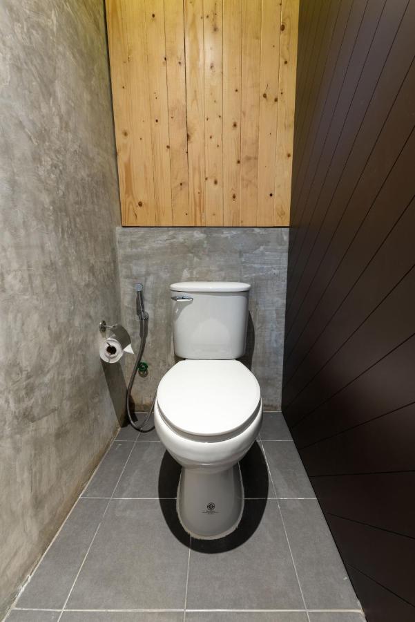 Lobsuek Hostel Бангкок Экстерьер фото